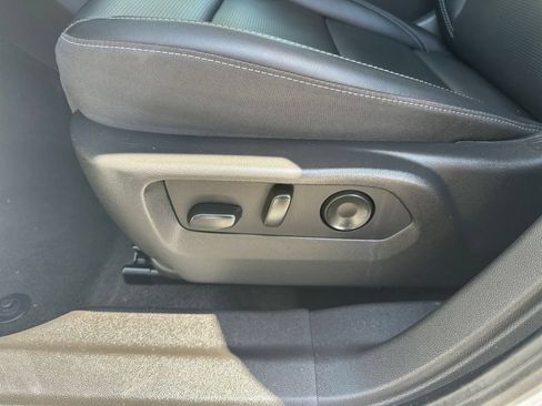 Used 2024 Buick Envision Preferred AWD/4WD image 23