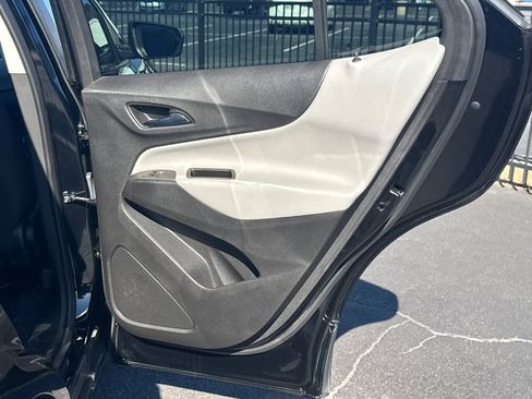 Used 2023 Chevrolet Equinox LS image 17