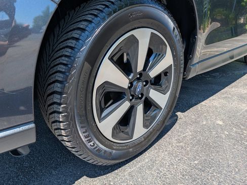 Used 2018 Subaru Forester 2.5i w/ Alloy Wheel Package AWD/4WD image 13