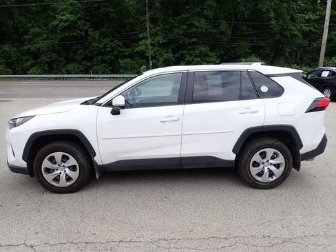 Certified 2024 Toyota RAV4 LE AWD/4WD image 6