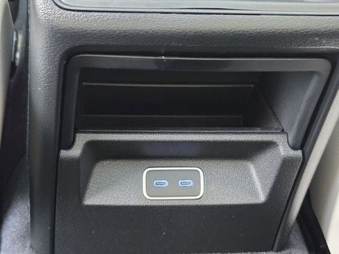 Used 2024 Mercedes-Benz GLE 450 4MATIC image 14