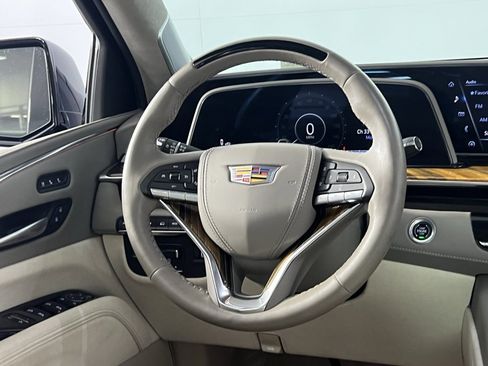 Used 2024 Cadillac Escalade Sport Platinum w/ LPO, ONYX Package image 18