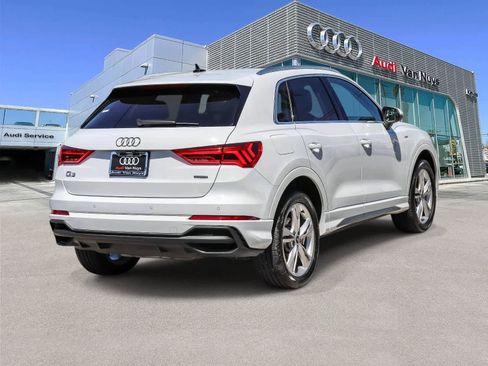 Used 2023 Audi Q3 2.0T Premium w/ Convenience Package AWD/4WD image 4
