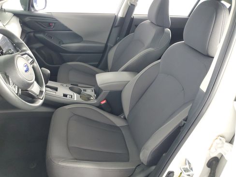 Used 2025 Subaru Crosstrek 2.5i Premium AWD/4WD image 12