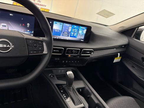 New 2026 Nissan Sentra SV w/ Floor Mat Package image 19