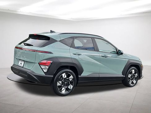Used 2024 Hyundai Kona SEL FWD image 7