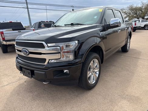 Used 2020 Ford F150 Platinum w/ Equipment Group 701A Luxury image 3