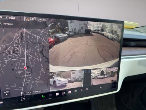 Used 2022 Tesla Model S AWD/4WD image 18