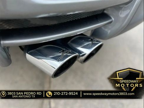Used 2017 INFINITI QX80 2WD w/ Driver Assistance Package image 9