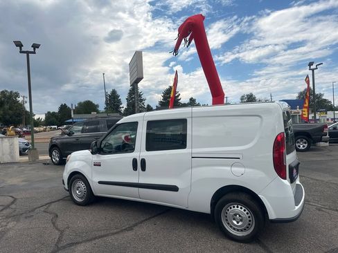 Used 2022 RAM ProMaster City Tradesman FWD image 10