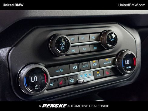 Used 2025 Ford Bronco Outer Banks AWD/4WD image 11