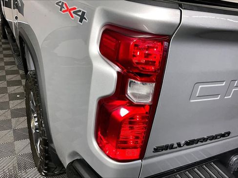 Used 2023 Chevrolet Silverado 2500 Custom w/ Custom Value Package AWD/4WD image 28