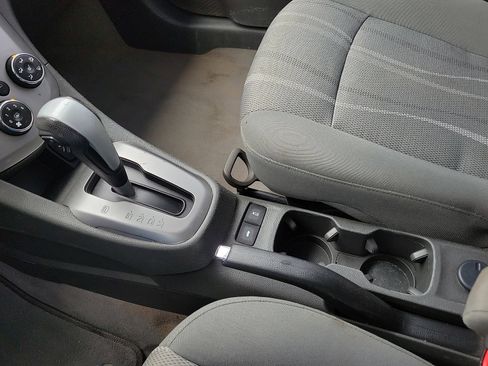 Used 2019 Chevrolet Sonic LT w/ Convenience Package image 20