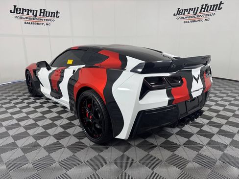 Used 2019 Chevrolet Corvette Stingray Coupe w/ 1LT RWD image 9
