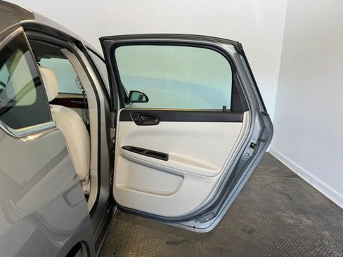 Used 2008 Chevrolet Impala LT FWD image 23