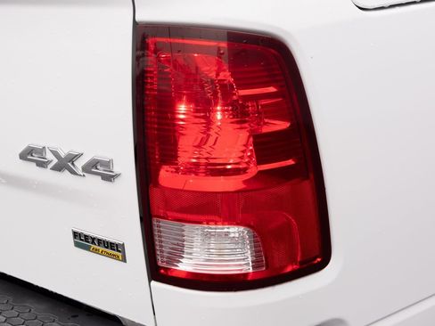 Used 2019 RAM 1500 Express image 20