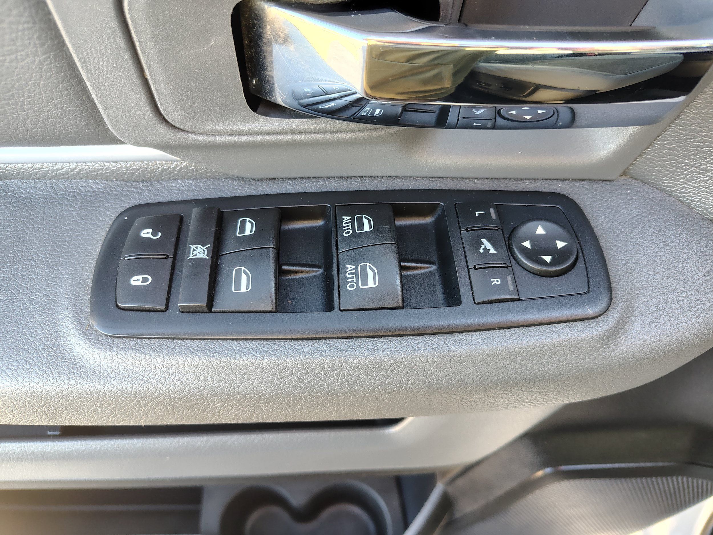 Certified 2016 RAM 1500 Big Horn AWD/4WD image 18