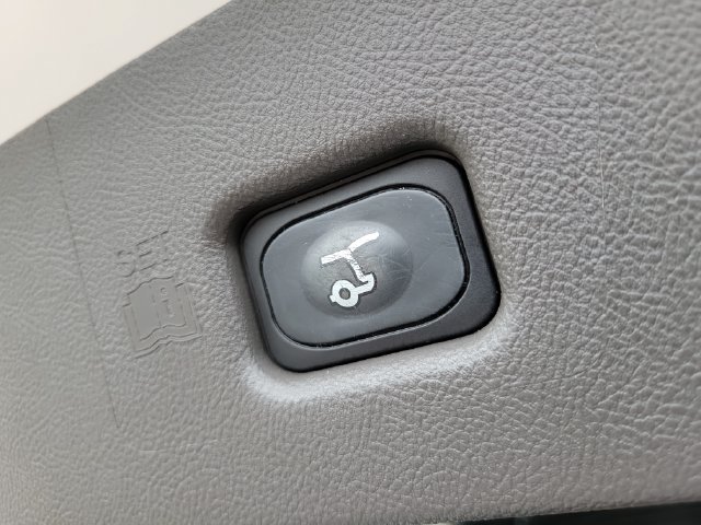 Used 2022 Lincoln Nautilus Reserve AWD/4WD image 28