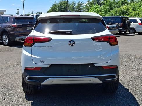 Used 2023 Buick Encore GX Preferred w/ Cold Weather Comfort Package FWD image 5