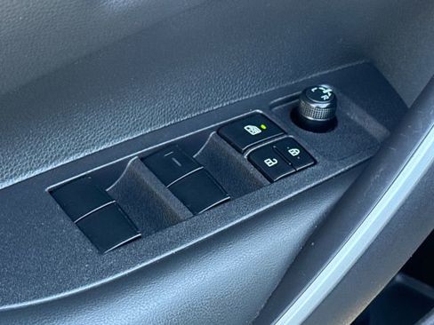 Used 2024 Toyota Corolla SE FWD image 19
