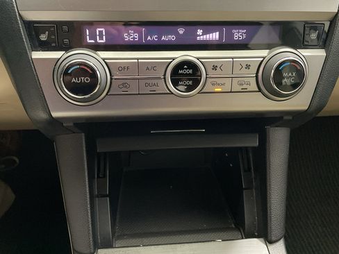 Used 2015 Subaru Outback 2.5i Limited image 23