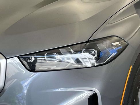 Used 2024 BMW X5 xDrive40i w/ Premium Package AWD/4WD image 10