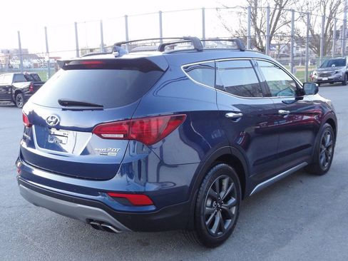 Used 2018 Hyundai Santa Fe Sport w/ 2.0T Ultimate Tech Package 05 AWD/4WD image 3