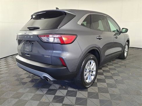 Used 2021 Ford Escape SE image 10