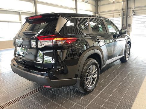 Used 2026 Nissan Rogue S AWD/4WD image 14