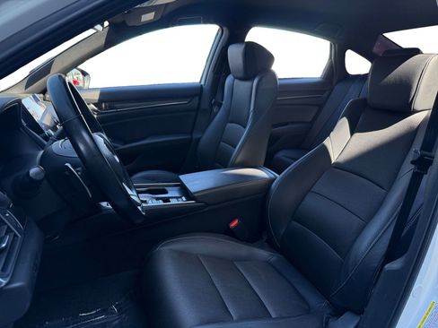 Used 2021 Honda Accord Sport image 9