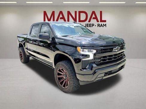 Used 2023 Chevrolet Silverado 1500 RST w/ Convenience Package II RWD image 3
