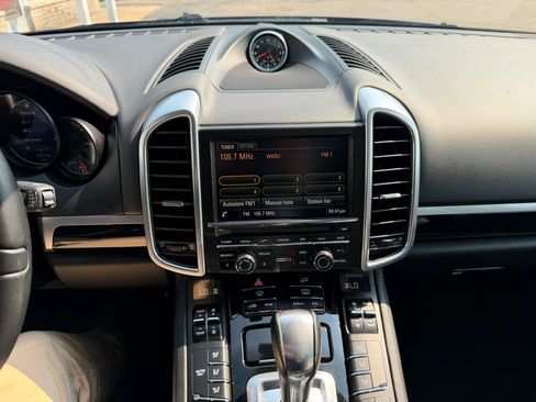 Used 2014 Porsche Cayenne AWD/4WD image 33