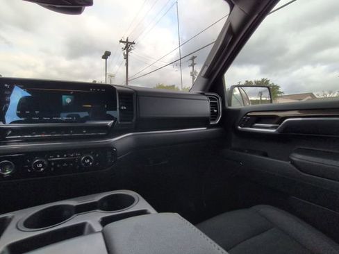 Certified 2023 Chevrolet Silverado 1500 LT AWD/4WD image 3