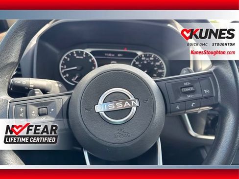 Used 2023 Nissan Rogue S AWD/4WD image 18