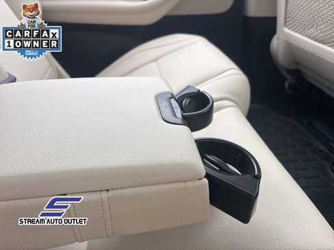 Used 2022 Mercedes-Benz GLS 450 4MATIC image 16