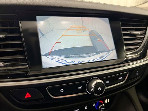 Used 2018 Buick Regal Essence w/ Driver Confidence Package #1 image 14