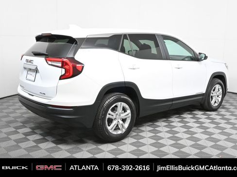 Certified 2024 GMC Terrain SLE image 23