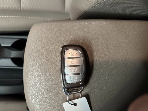 Used 2019 Hyundai Elantra Value Edition image 16