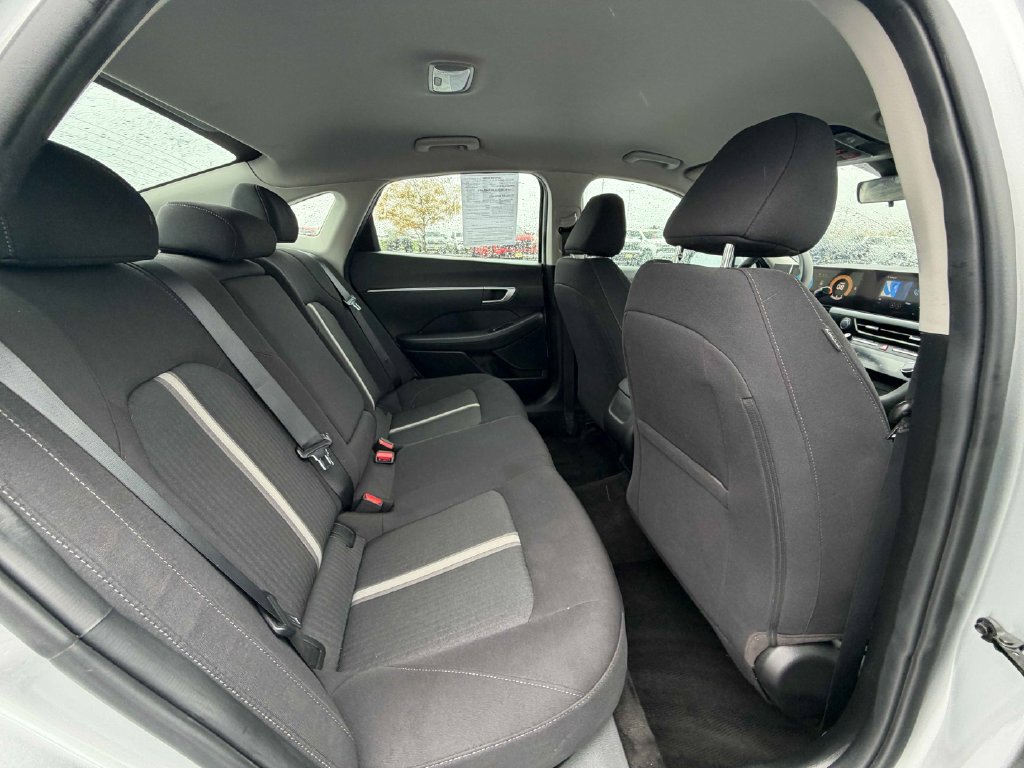 Used 2025 Hyundai Sonata SEL FWD image 25