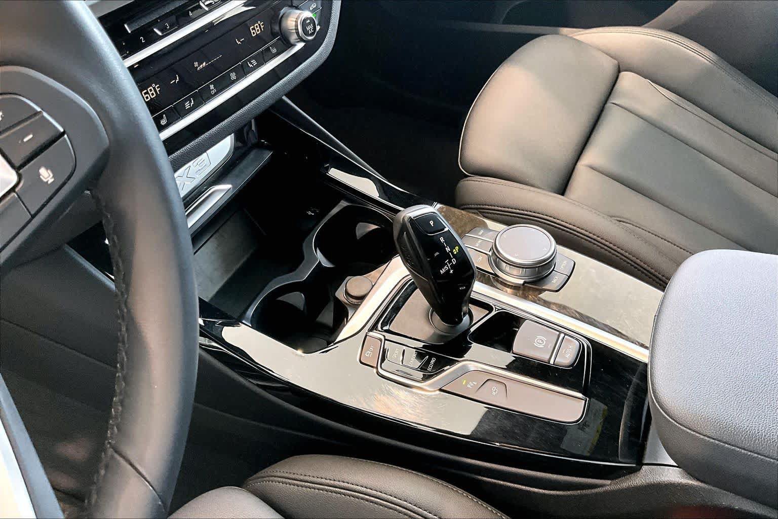 Used 2019 BMW X3 sDrive30i w/ Premium Package RWD image 18