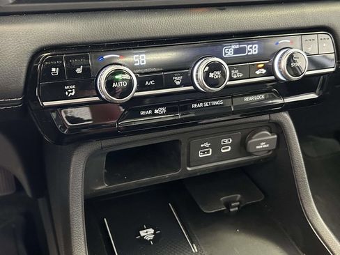Used 2023 Honda Pilot Elite image 26