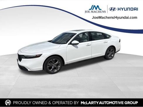 Used 2024 Honda Accord EX image 2