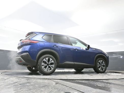 Used 2023 Nissan Rogue SV image 24