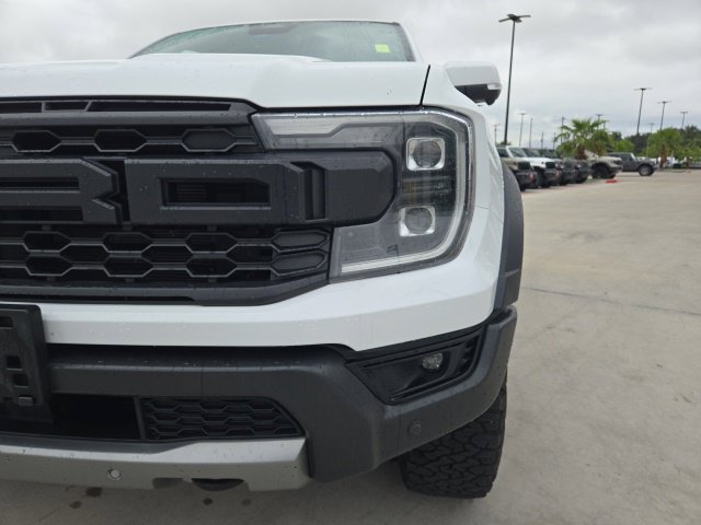 Used 2025 Ford Ranger Raptor AWD/4WD image 3