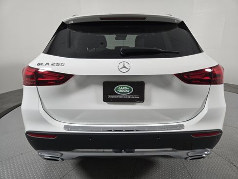 Used 2025 Mercedes-Benz GLA 250 image 6