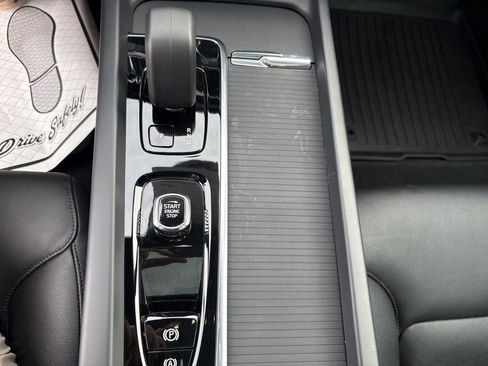 Certified 2023 Volvo S60 B5 Plus w/ Climate Package FWD image 24