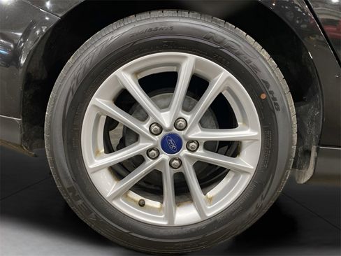 Used 2015 Ford Focus SE image 22