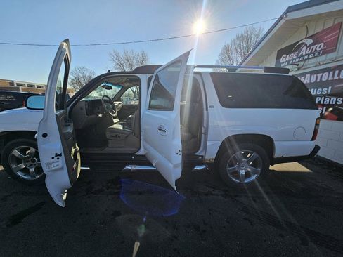 Used 2006 Chevrolet Suburban LTZ w/ Preferred Equipment Group image 25