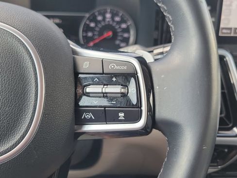 Used 2022 Kia Sorento SX w/ Panoramic Sunroof Package AWD/4WD image 22