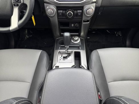 Used 2019 Toyota 4Runner SR5 Premium AWD/4WD image 12
